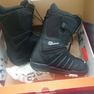 Men's Burton snow boots